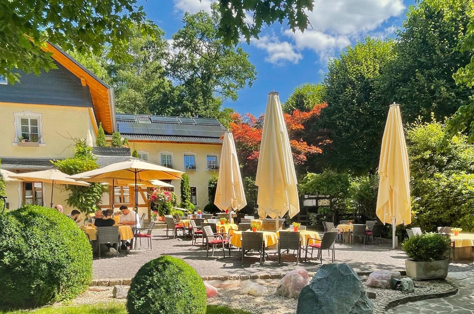 Hotel Restaurant Rengser Muehle Bergneustadt エクステリア 写真